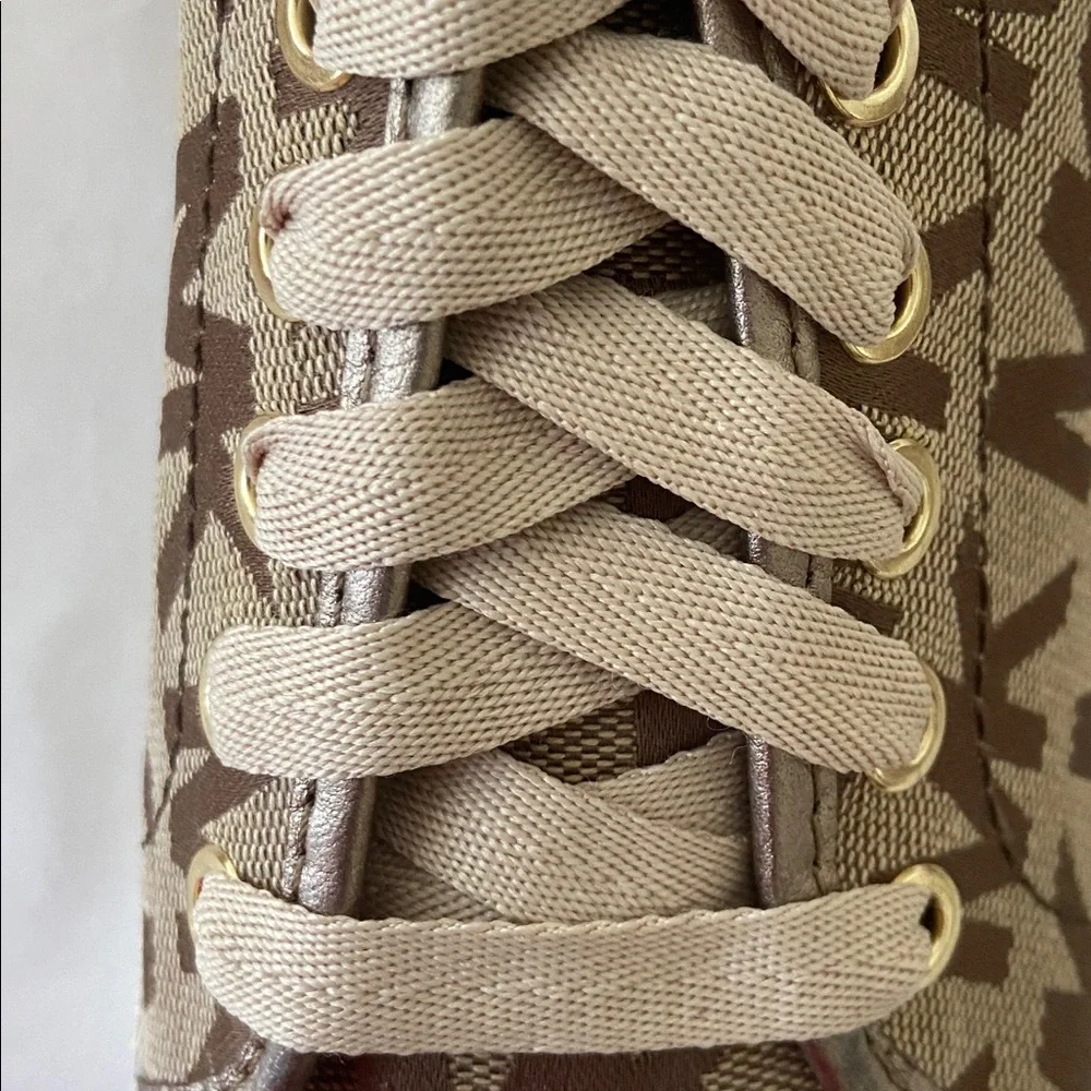 Michael Kors MK City Sneaker Monogram Jacquard Size 8.5 - Picture 8 of 11